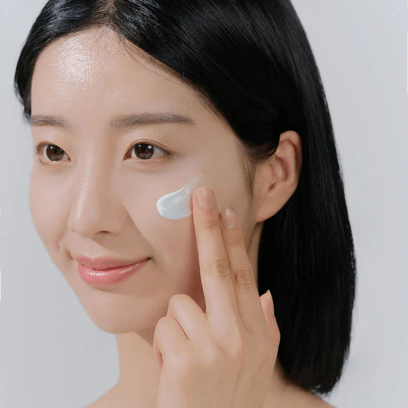 SKIN1004 Madagascar Centella Hyalu-Cica Water-Fit Sun Serum SPF50+ PA++++ 125ml